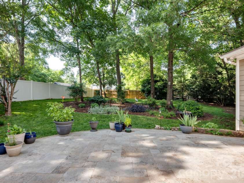 11831 Parks Farm Lane, Charlotte, NC 28277.  MLS# CAR4385402, YatesRealty ID 29039. 