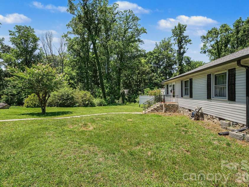 101 Charles Street, Cherryville, NC 28021.  MLS# CAR4385889, YatesRealty ID 29040. 