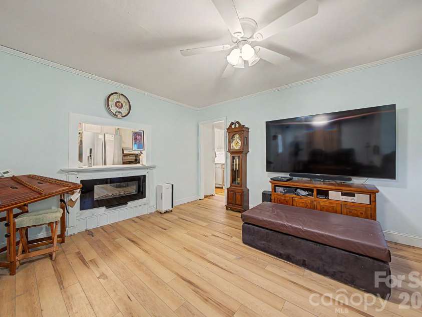 101 Charles Street, Cherryville, NC 28021.  MLS# CAR4385889, YatesRealty ID 29040. 