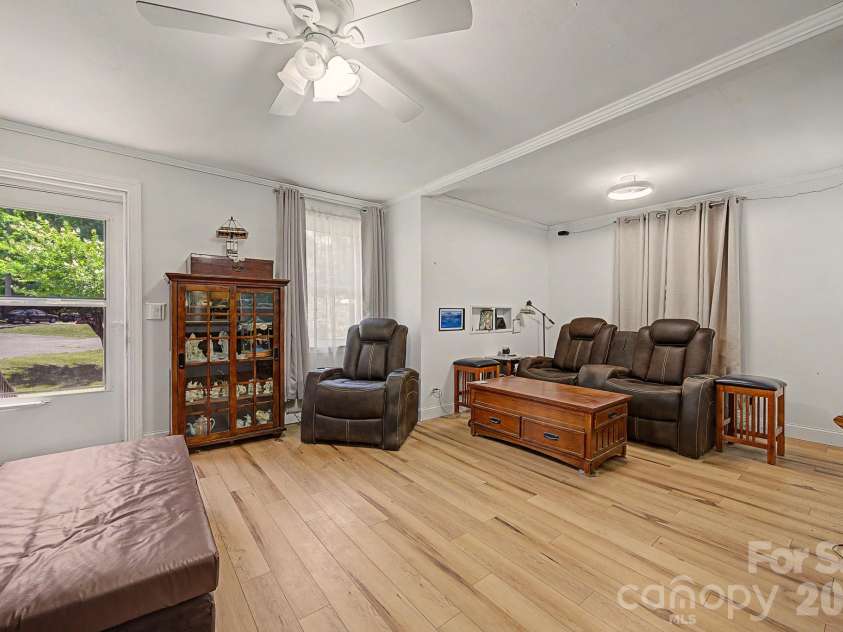 101 Charles Street, Cherryville, NC 28021.  MLS# CAR4385889, YatesRealty ID 29040. 