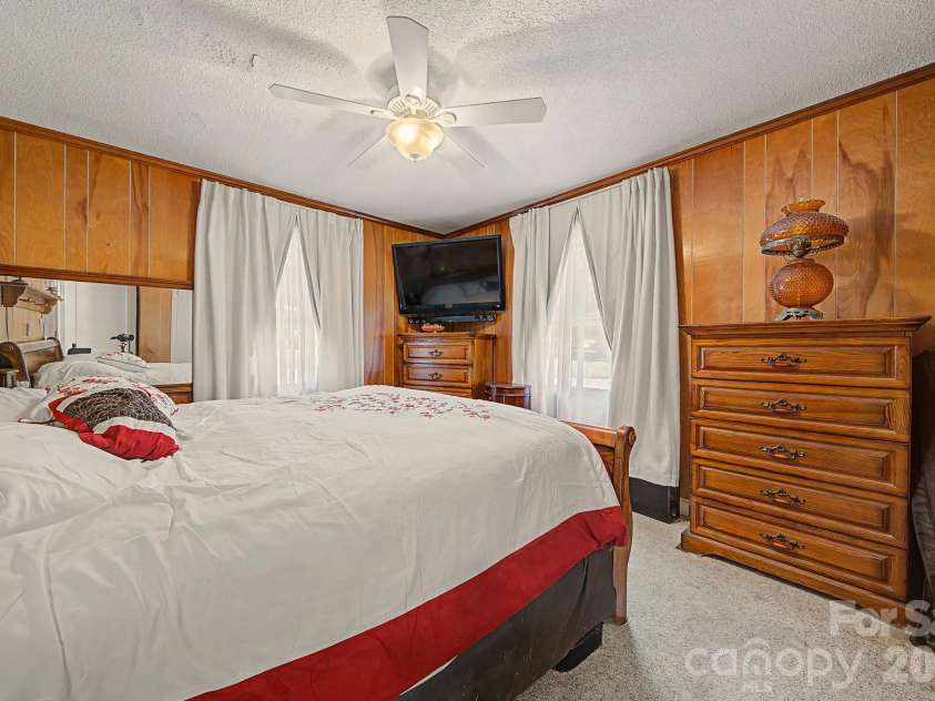 101 Charles Street, Cherryville, NC 28021.  MLS# CAR4385889, YatesRealty ID 29040. 