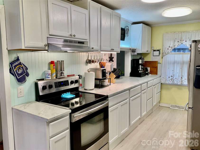 101 Charles Street, Cherryville, NC 28021.  MLS# CAR4385889, YatesRealty ID 29040. 