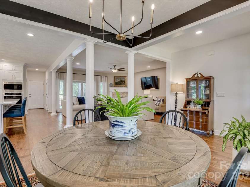 395 New Cut Road, Edgefield, SC 29824.  MLS# CAR4287046, YatesRealty ID 29043. 