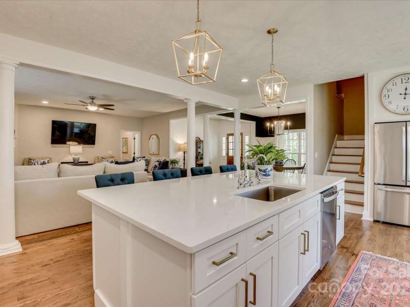 395 New Cut Road, Edgefield, SC 29824.  MLS# CAR4287046, YatesRealty ID 29043. 