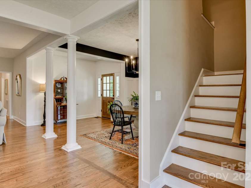 395 New Cut Road, Edgefield, SC 29824.  MLS# CAR4287046, YatesRealty ID 29043. 