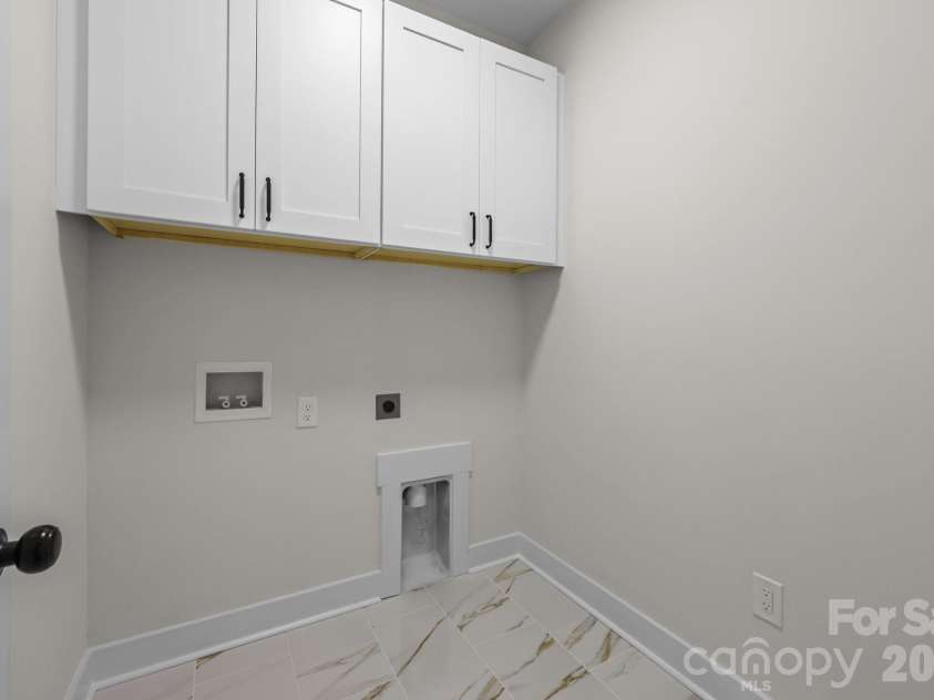 1401 Gentry Place, Salisbury, NC 28146.  MLS# CAR4391679, YatesRealty ID 29044. 