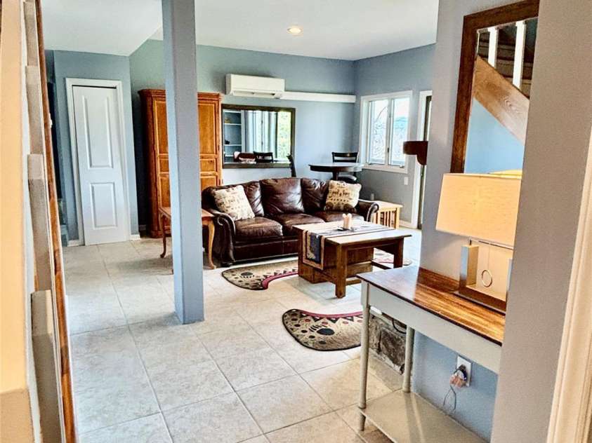 620 Glenview Road, Newland, NC 28657.  MLS# CAR4332877, YatesRealty ID 29044. Tall sheetrock ceilings with recessed lighting