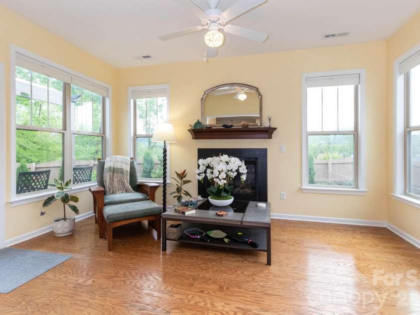 407 Bell Lily Drive, Weaverville, NC 28787.  MLS# CAR4379764, YatesRealty ID 29045. Den