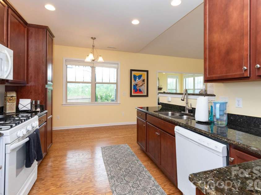 407 Bell Lily Drive, Weaverville, NC 28787.  MLS# CAR4379764, YatesRealty ID 29045. Kitchen