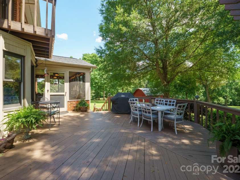 5567 Quail Creek Drive, Granite Falls, NC 28630.  MLS# CAR4286609, YatesRealty ID 29045. 