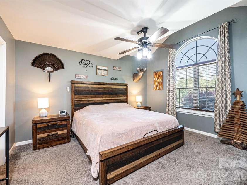 205 Winding Cedar Drive, Statesville, NC 28677.  MLS# CAR4386333, YatesRealty ID 29046. 