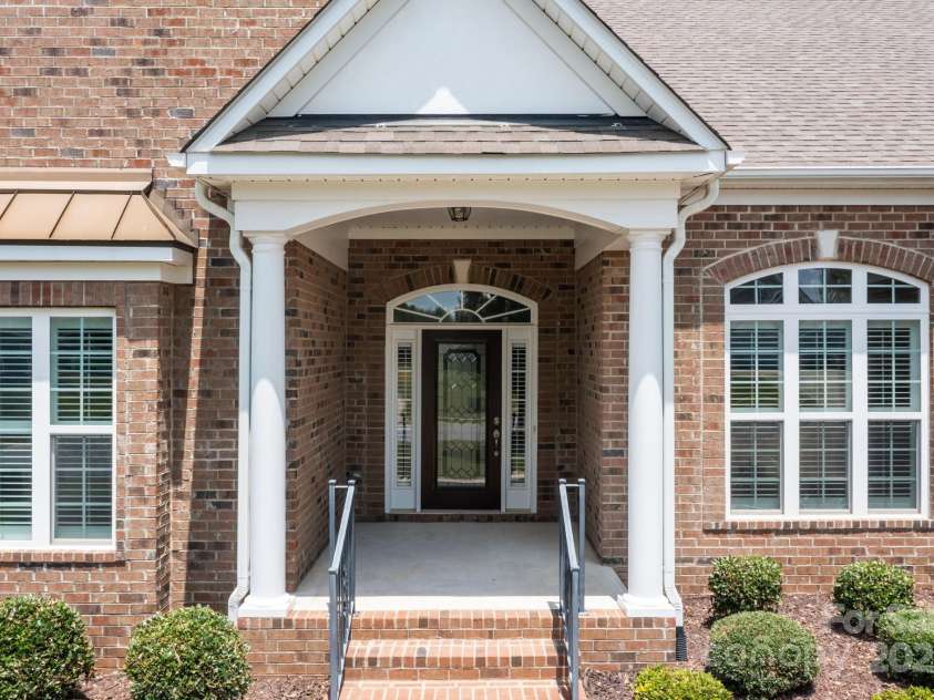 955 Brookdale Lane, Stanley, NC 28164.  MLS# CAR4287071, YatesRealty ID 29046. 