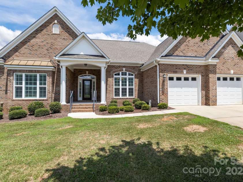 955 Brookdale Lane, Stanley, NC 28164.  MLS# CAR4287071, YatesRealty ID 29046. 