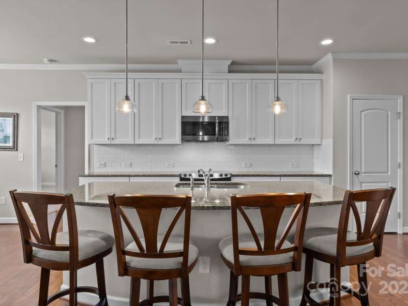 955 Brookdale Lane, Stanley, NC 28164.  MLS# CAR4287071, YatesRealty ID 29046. 