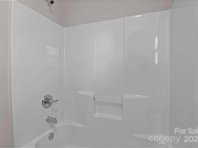 955 Brookdale Lane, Stanley, NC 28164.  MLS# CAR4287071, YatesRealty ID 29046. 