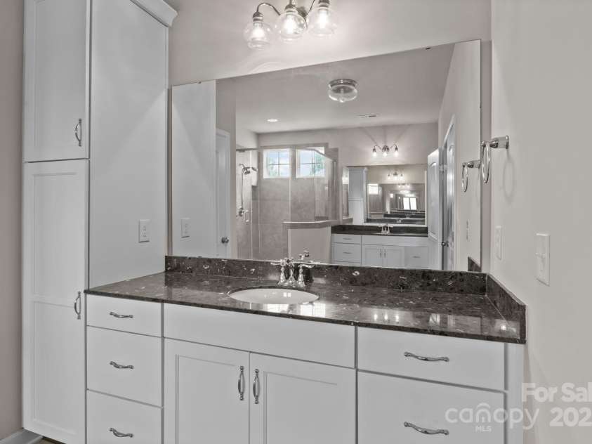 955 Brookdale Lane, Stanley, NC 28164.  MLS# CAR4287071, YatesRealty ID 29046. 