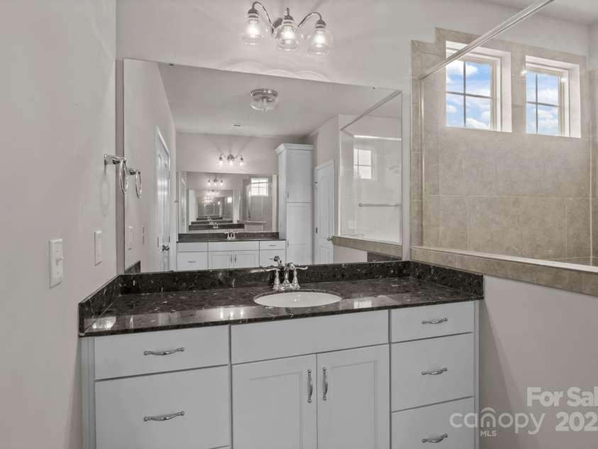 955 Brookdale Lane, Stanley, NC 28164.  MLS# CAR4287071, YatesRealty ID 29046. 