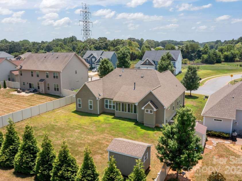 955 Brookdale Lane, Stanley, NC 28164.  MLS# CAR4287071, YatesRealty ID 29046. 