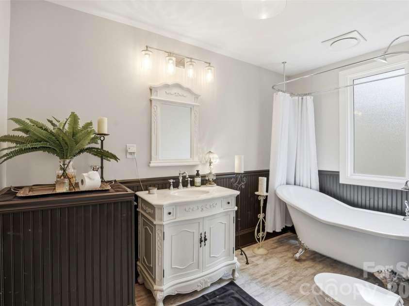 504 Talleyrand Avenue, Monroe, NC 28112.  MLS# CAR4386193, YatesRealty ID 29048. First Floor Bathroom