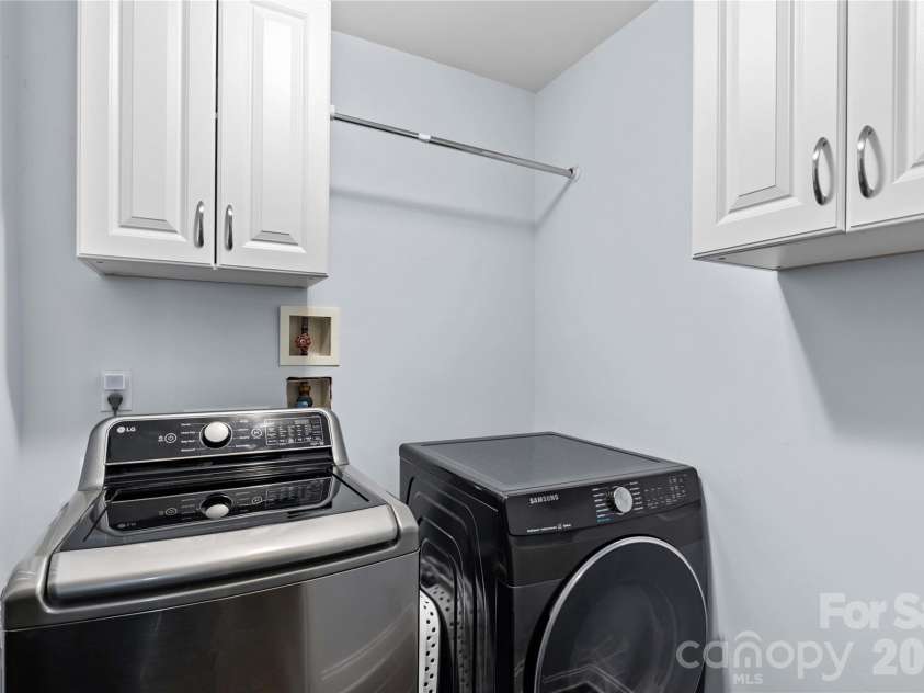 104 Middleton Place, Mooresville, NC 28117.  MLS# CAR4387019, YatesRealty ID 29049. Laundry Room