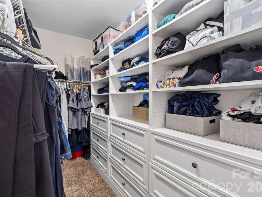 104 Middleton Place, Mooresville, NC 28117.  MLS# CAR4387019, YatesRealty ID 29049. Primary Closet