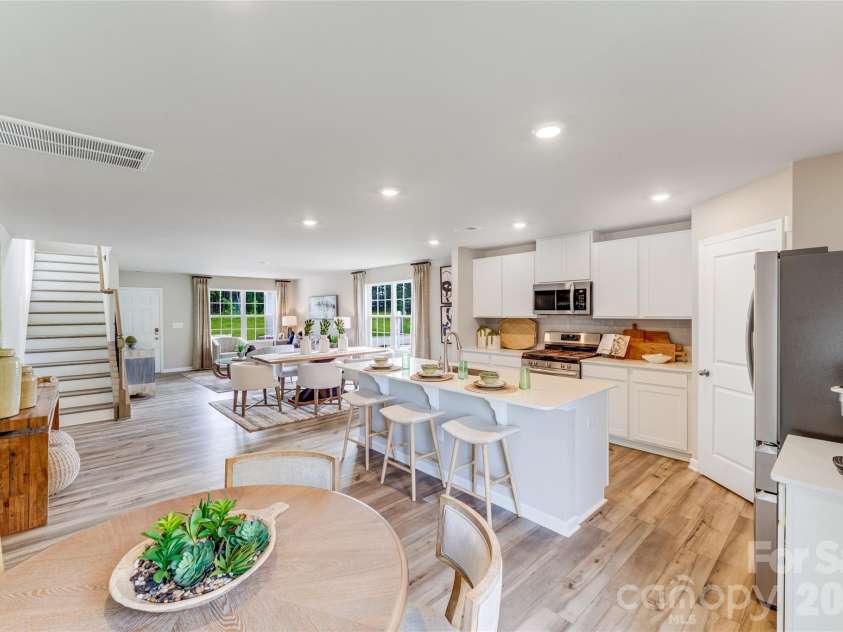 711 Mile Creek Road, Edgemoor, SC 29712.  MLS# CAR4348928, YatesRealty ID 2905. 