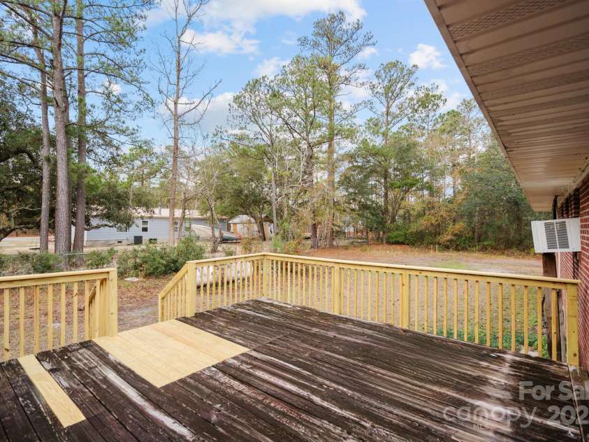 9329 Central Boulevard, Winnabow, NC 28479.  MLS# CAR4208156, YatesRealty ID 2905. 