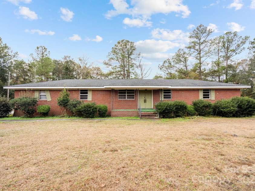 9329 Central Boulevard, Winnabow, NC 28479.  MLS# CAR4208156, YatesRealty ID 2905. 