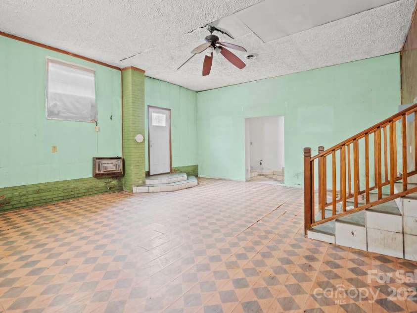 9329 Central Boulevard, Winnabow, NC 28479.  MLS# CAR4208156, YatesRealty ID 2905. 