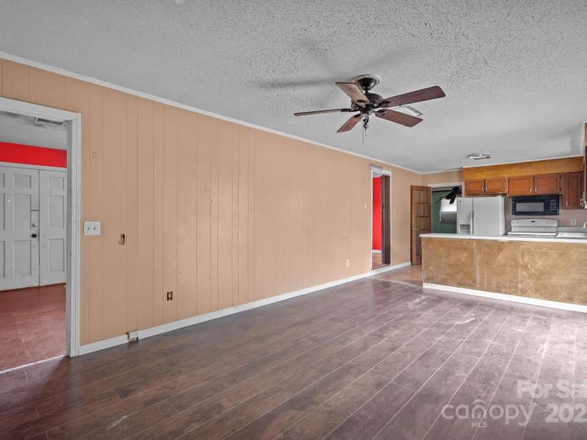 9329 Central Boulevard, Winnabow, NC 28479.  MLS# CAR4208156, YatesRealty ID 2905. 