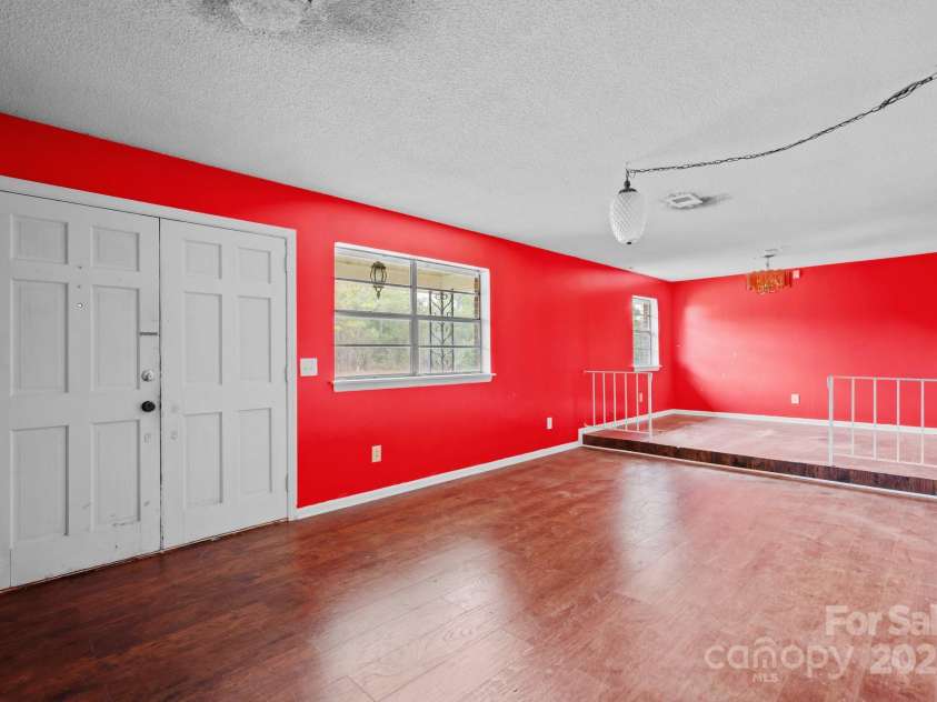 9329 Central Boulevard, Winnabow, NC 28479.  MLS# CAR4208156, YatesRealty ID 2905. 