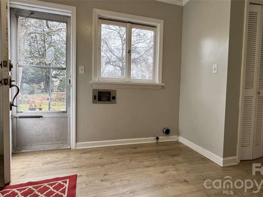 938 Sandswood Drive, Gastonia, NC 28054.  MLS# CAR4340144, YatesRealty ID 2905. 