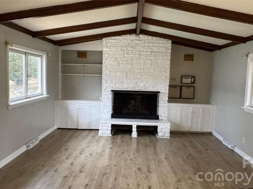 938 Sandswood Drive, Gastonia, NC 28054.  MLS# CAR4340144, YatesRealty ID 2905. 