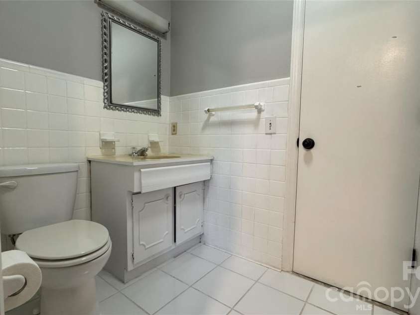 938 Sandswood Drive, Gastonia, NC 28054.  MLS# CAR4340144, YatesRealty ID 2905. 