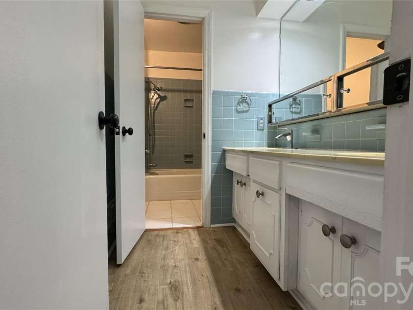 938 Sandswood Drive, Gastonia, NC 28054.  MLS# CAR4340144, YatesRealty ID 2905. 