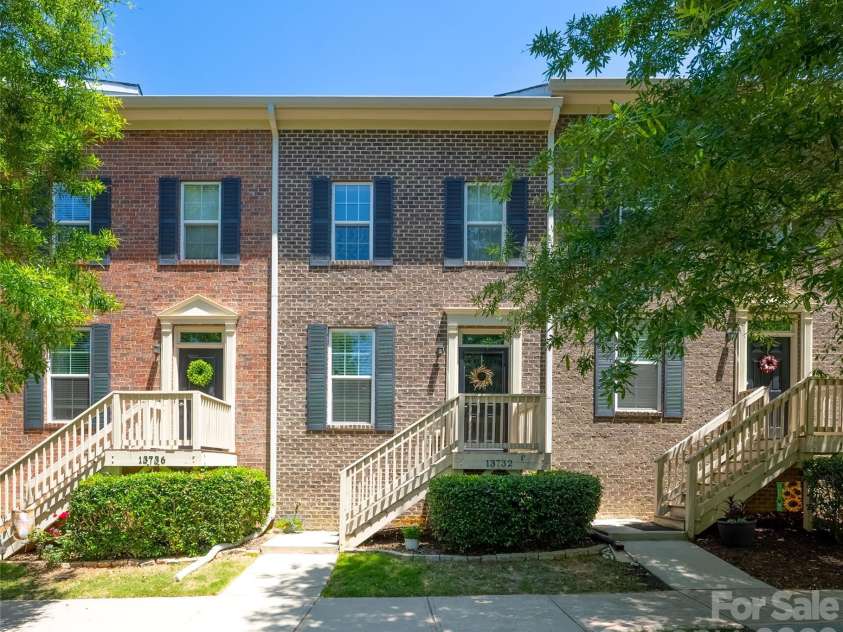 13732 Cinnabar Place, Huntersville, NC 28078.  MLS# CAR4370404, YatesRealty ID 29050. 
