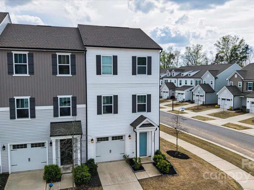 13304 Porter Creek Road, Charlotte, NC 28262.  MLS# CAR4240876, YatesRealty ID 29052. 