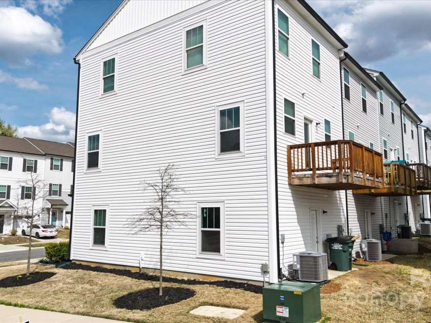13304 Porter Creek Road, Charlotte, NC 28262.  MLS# CAR4240876, YatesRealty ID 29052. 
