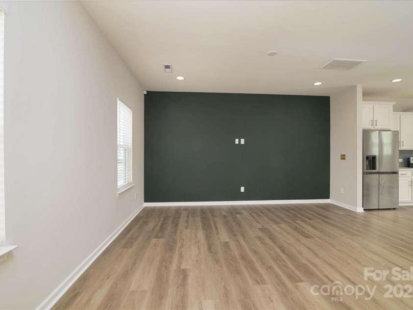13304 Porter Creek Road, Charlotte, NC 28262.  MLS# CAR4240876, YatesRealty ID 29052. 
