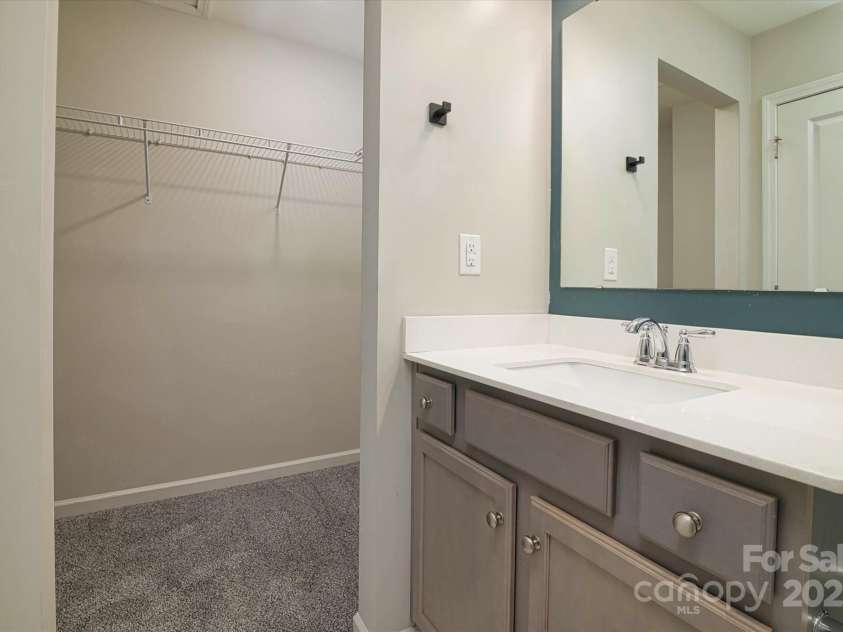 13304 Porter Creek Road, Charlotte, NC 28262.  MLS# CAR4240876, YatesRealty ID 29052. Primary Bath/Closet