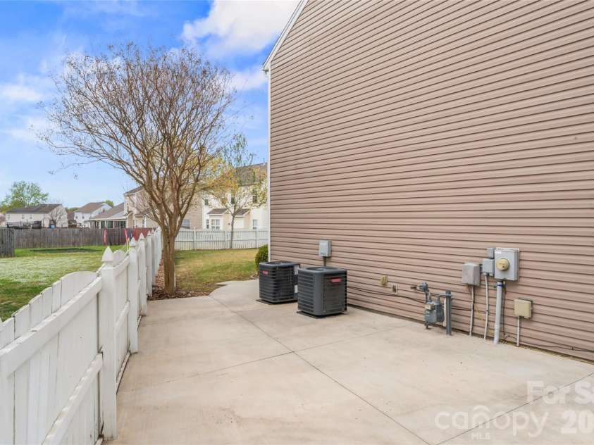 14913 Asheton Creek Drive, Charlotte, NC 28273.  MLS# CAR4367657, YatesRealty ID 29053. 