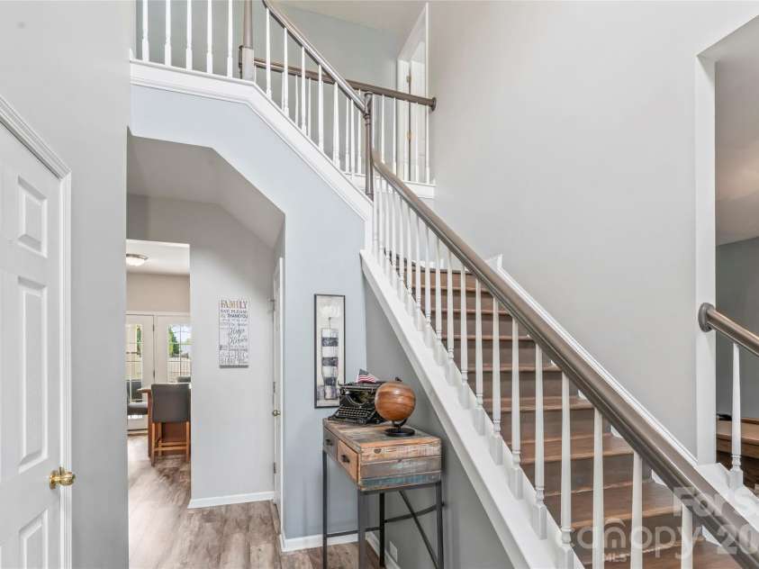 14913 Asheton Creek Drive, Charlotte, NC 28273.  MLS# CAR4367657, YatesRealty ID 29053. 
