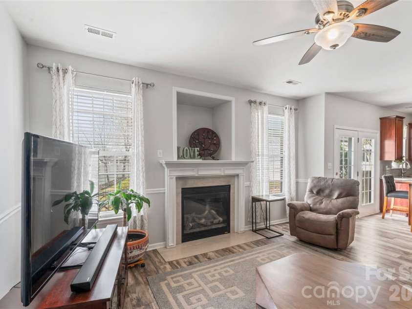 14913 Asheton Creek Drive, Charlotte, NC 28273.  MLS# CAR4367657, YatesRealty ID 29053. 