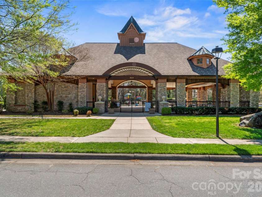 14913 Asheton Creek Drive, Charlotte, NC 28273.  MLS# CAR4367657, YatesRealty ID 29053. 