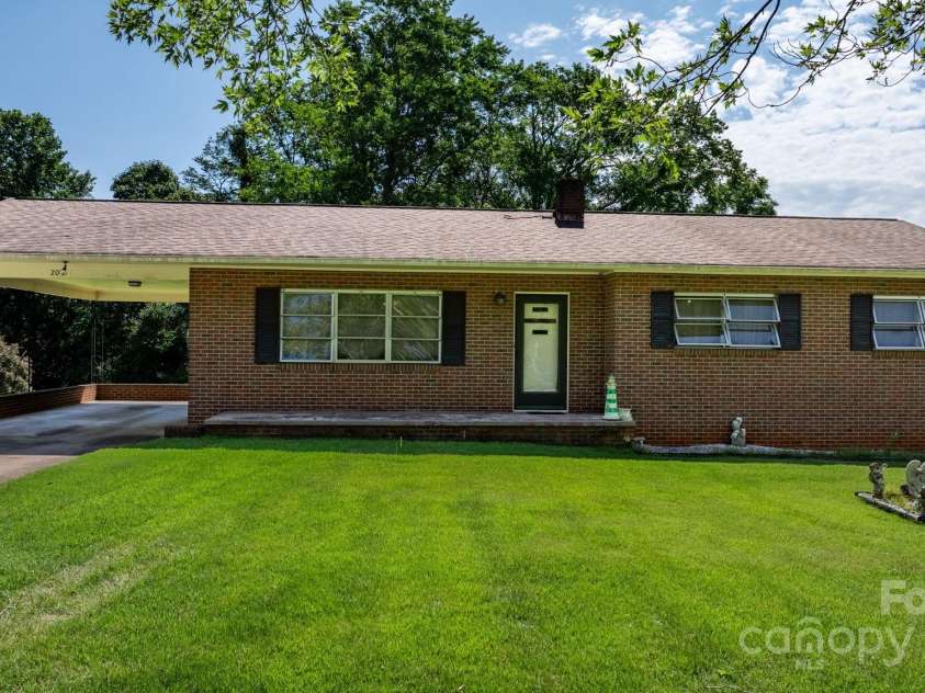 204 Whitley Road, Morganton, NC 28655.  MLS# CAR4280379, YatesRealty ID 29054. 
