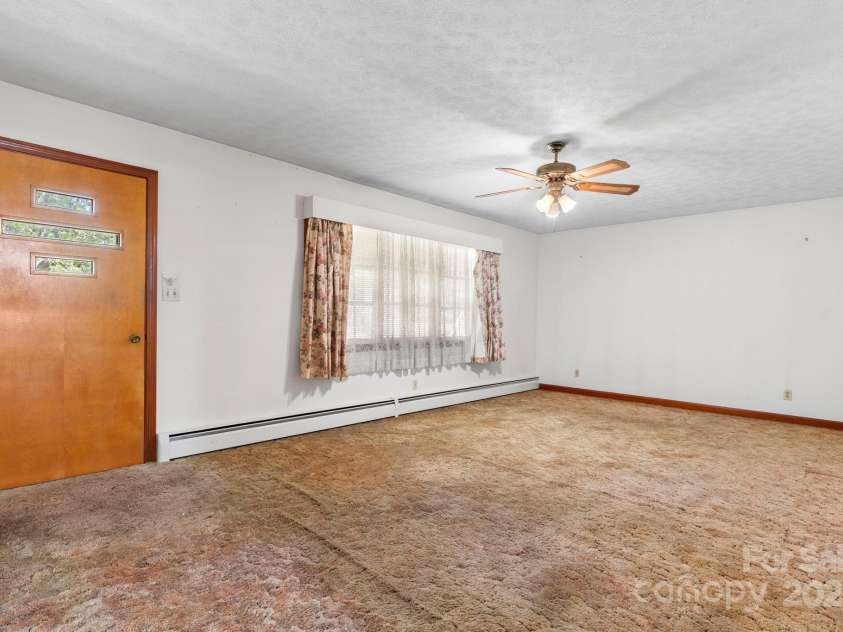 204 Whitley Road, Morganton, NC 28655.  MLS# CAR4280379, YatesRealty ID 29054. 