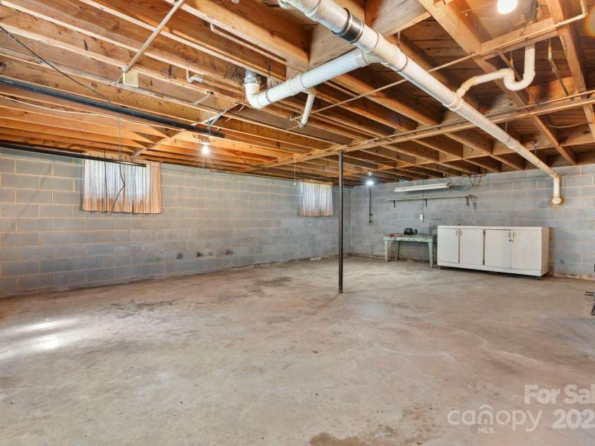 204 Whitley Road, Morganton, NC 28655.  MLS# CAR4280379, YatesRealty ID 29054. 