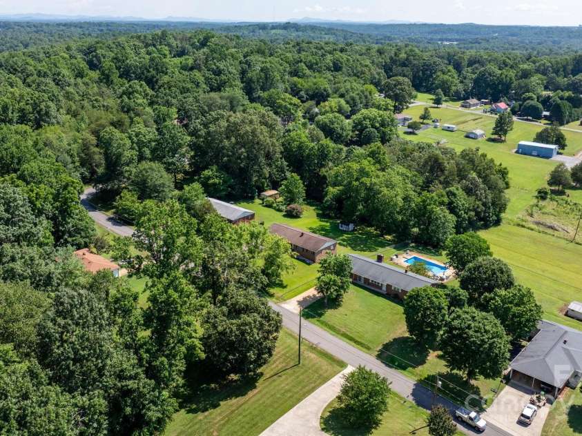 204 Whitley Road, Morganton, NC 28655.  MLS# CAR4280379, YatesRealty ID 29054. 