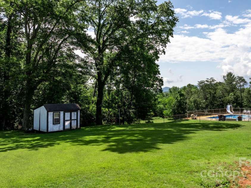 204 Whitley Road, Morganton, NC 28655.  MLS# CAR4280379, YatesRealty ID 29054. 