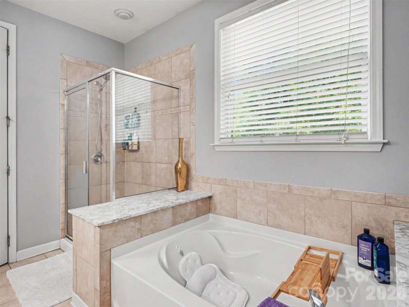 7128 Toxaway Lane, Charlotte, NC 28269.  MLS# CAR4386205, YatesRealty ID 29054. 